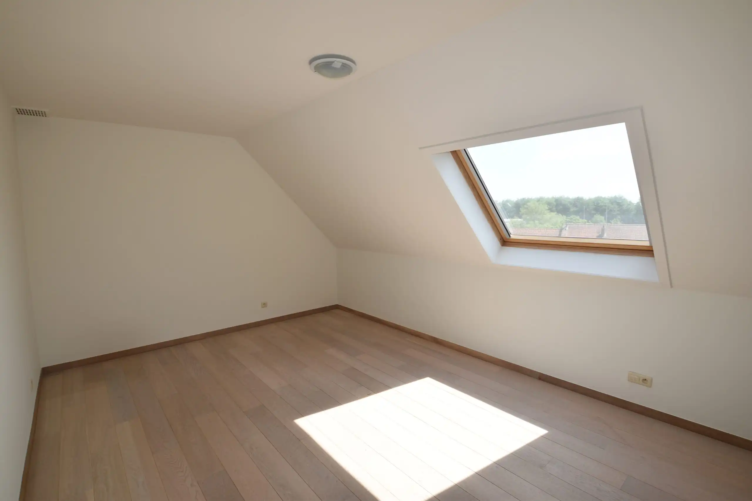 Duplexappartement – Centrum Beveren – Ruimtelijk, luxe en instapklaar foto 23