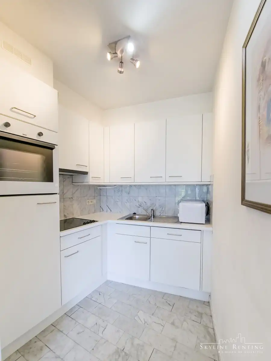 2 slaapkamer gemeubeld appartement met terras foto 8