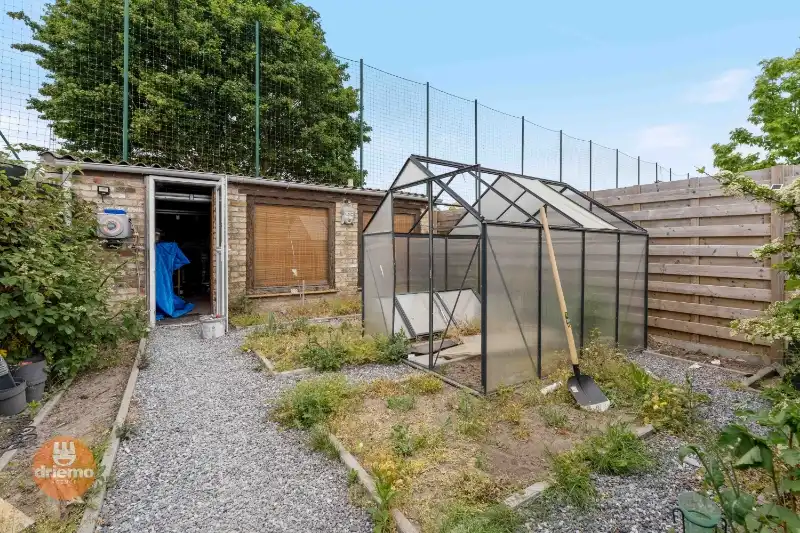 Gezellige 3 slaapkamer woning met ruime tuin en terras foto 9