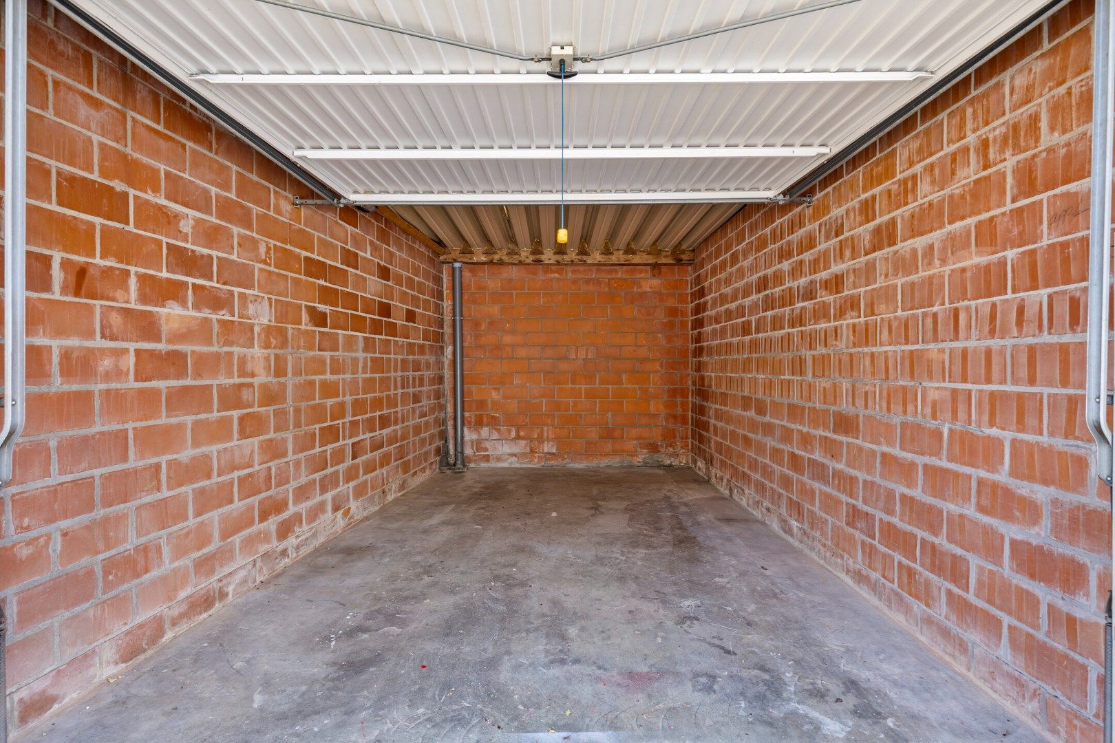 Ruim appartement met 2 slpks en garagebox in het centrum van Geel ! foto 12