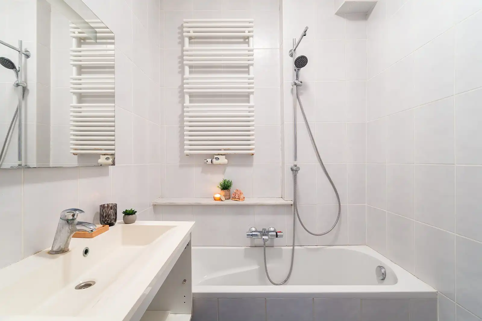 Lichtrijk 2-slaapkamerappartement in kleinschalig gebouw op Linkeroever foto 18