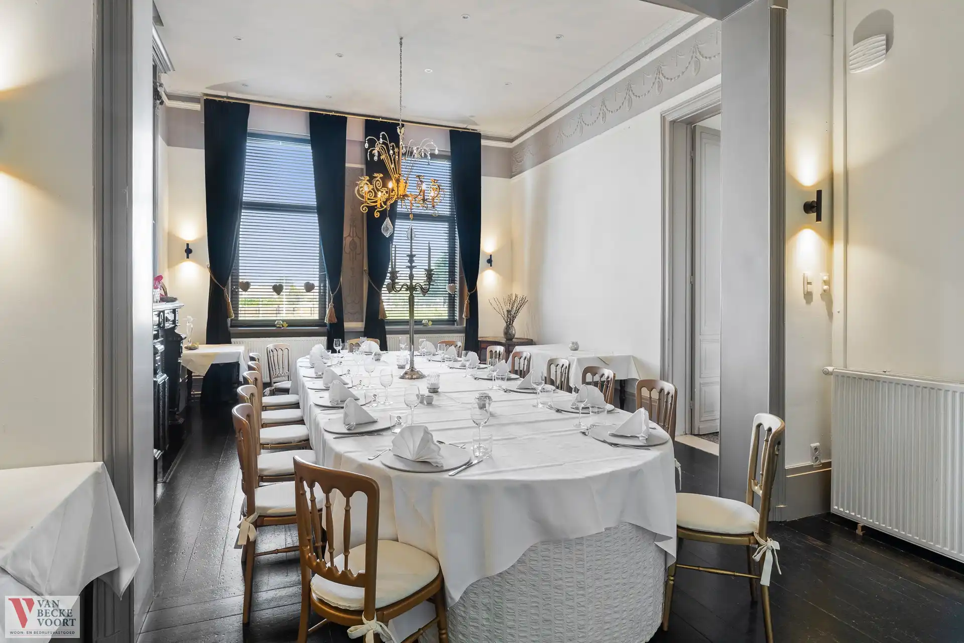 Imposant herenhuis met feestzaal foto 4