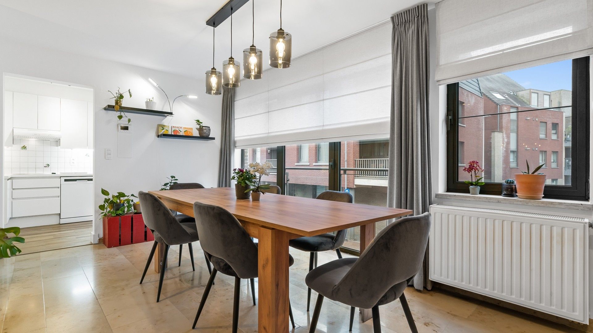 Instapklaar appartement met 2 slpkrs in Diepenbeek centrum foto 4