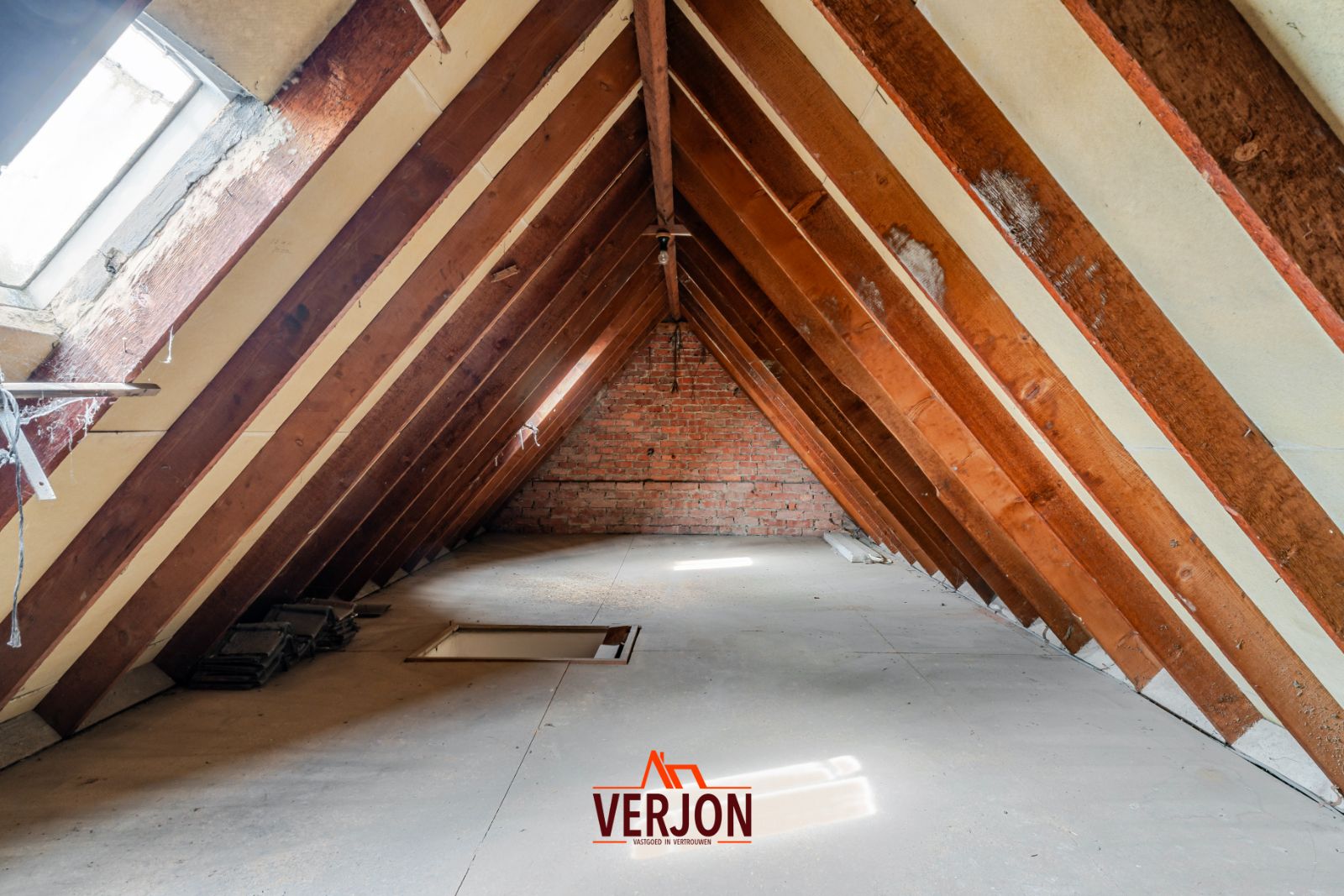 Alleenstaande woning met 440 m² opslagruimte in Kachtem! foto 17