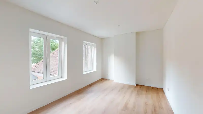Instapklare vernieuwde woning van 115m² met koer-terras 18m² foto 16