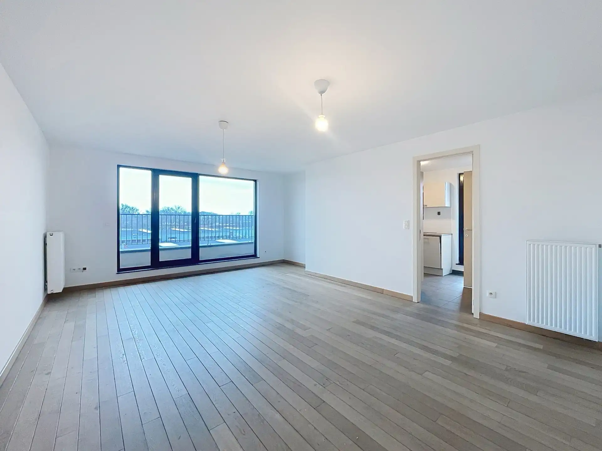 Mooi appartement 2 slaapkamers ±85m² + terras en parking foto {{pictureIndex}}