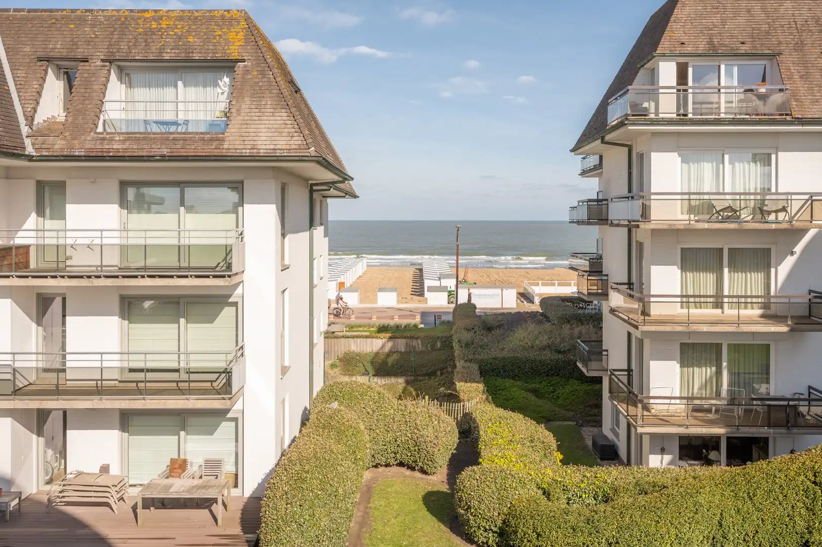 Instapklaar appartement met frontaal zeezicht in het Zoute. foto 19