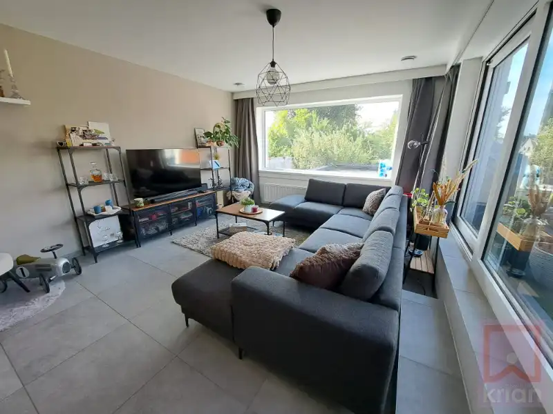 Instapklaar, 2-slpk appartement met terras en carport in het centrum van Geel foto 9