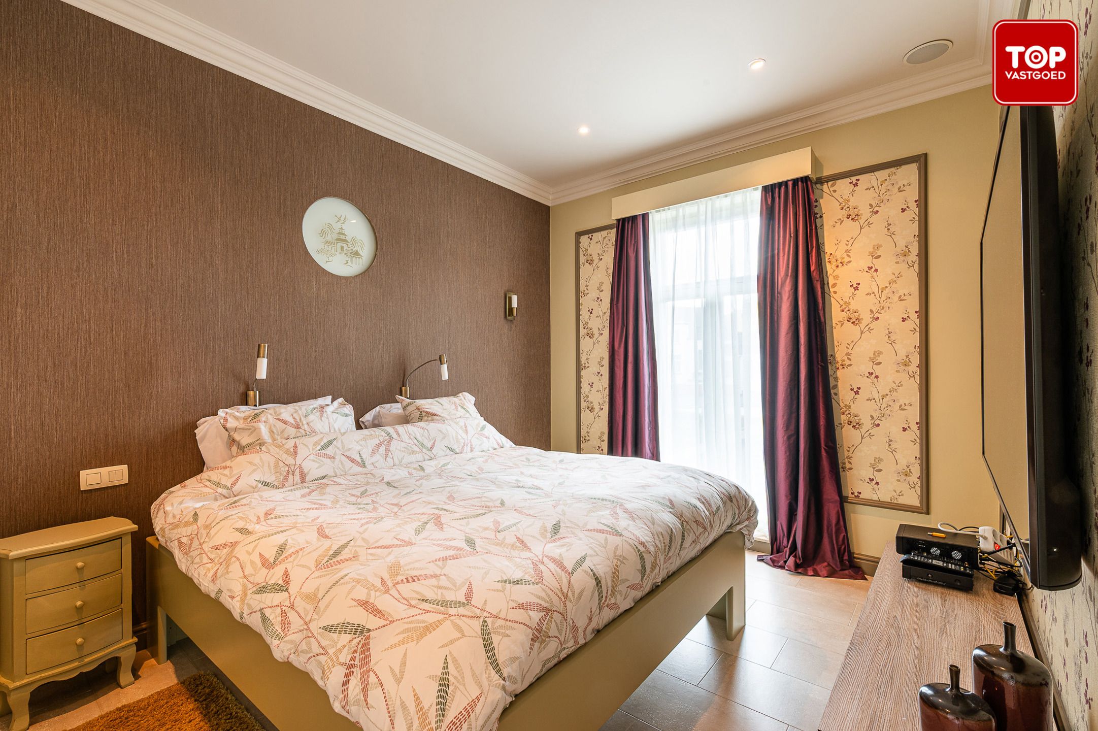 Gerenoveerde woning met 4 slaapkamers nabij de Bourgoyn foto 12