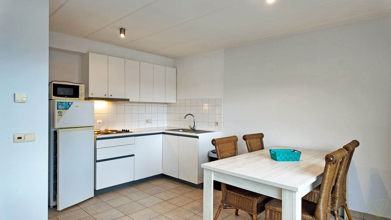 Instapklaar éénslaapkamerappartement met sterk investeringspotentieel in Eeklo foto 6