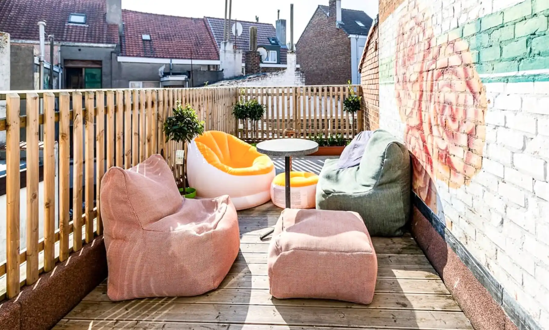 Instapklare, gemeubelde rijwoning met 3 verdiepingen te huur in Oostende foto 2