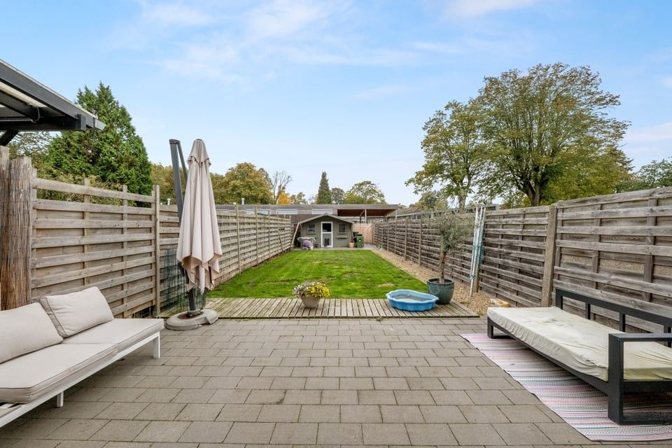 INSTAPKLARE GEZINSWONING MET 4 SLAAPKAMERS EN ZONNIGE TUIN OP TOPLOCATIE foto 15