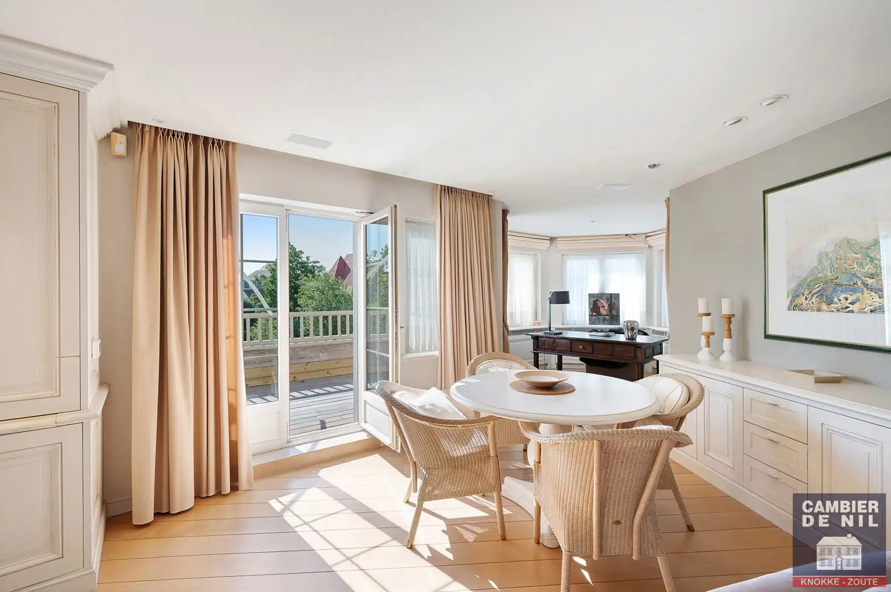 Ruim hoekappartment met terrassen, op enkele passen van het Albertplein foto 4