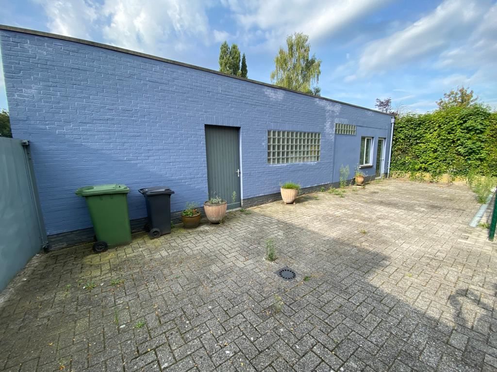 Leuk gelegen 2-slaapkamerappartement foto 16