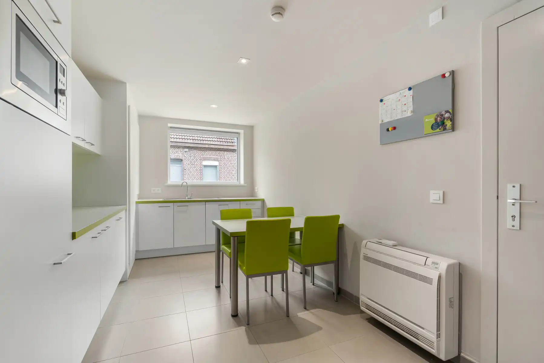  Polyvalente kantoorruimte en 2 appartementen foto 10