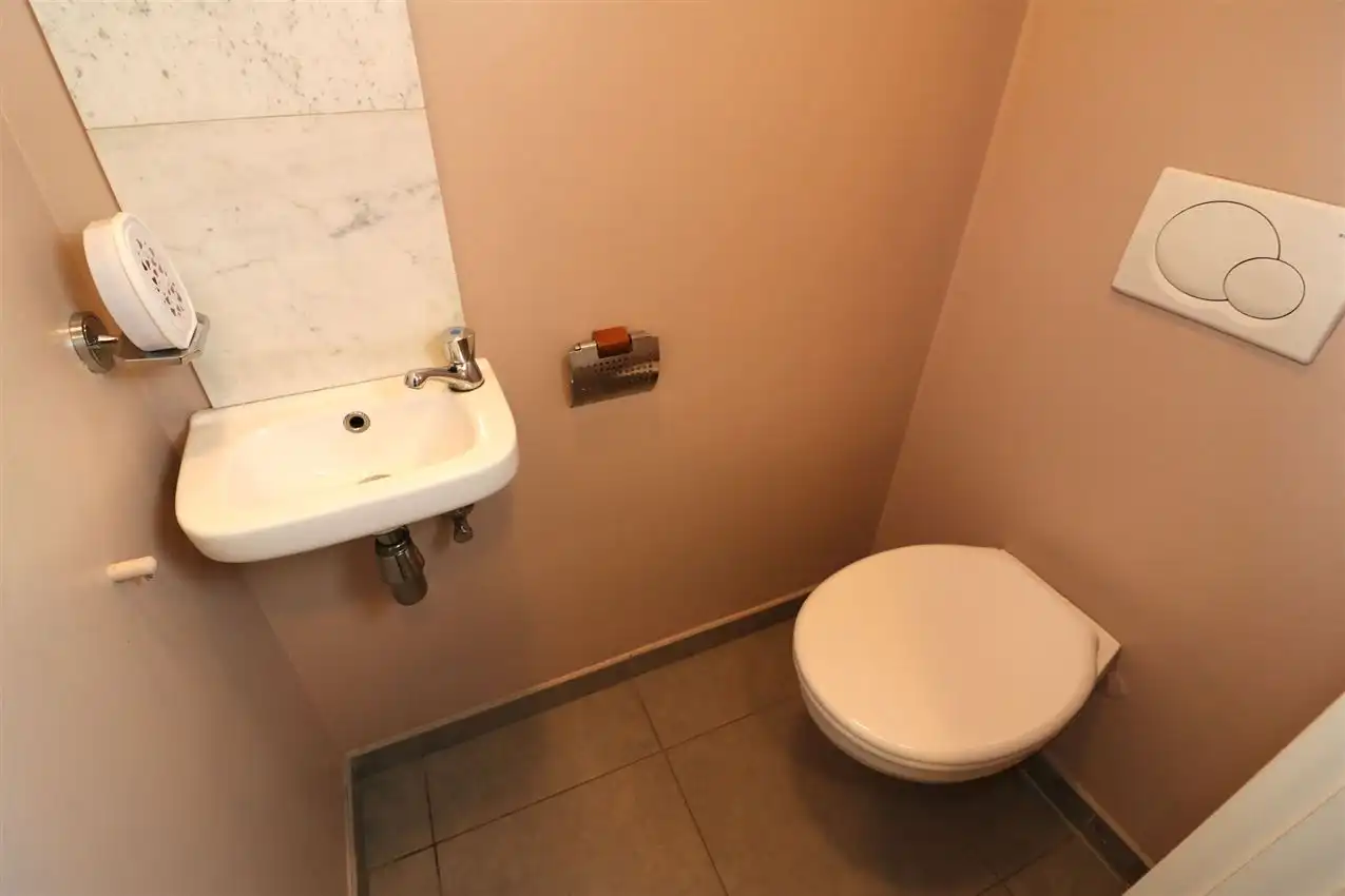 Duplexapp., 2 slpk, autostaanplaats, nabij station foto 14