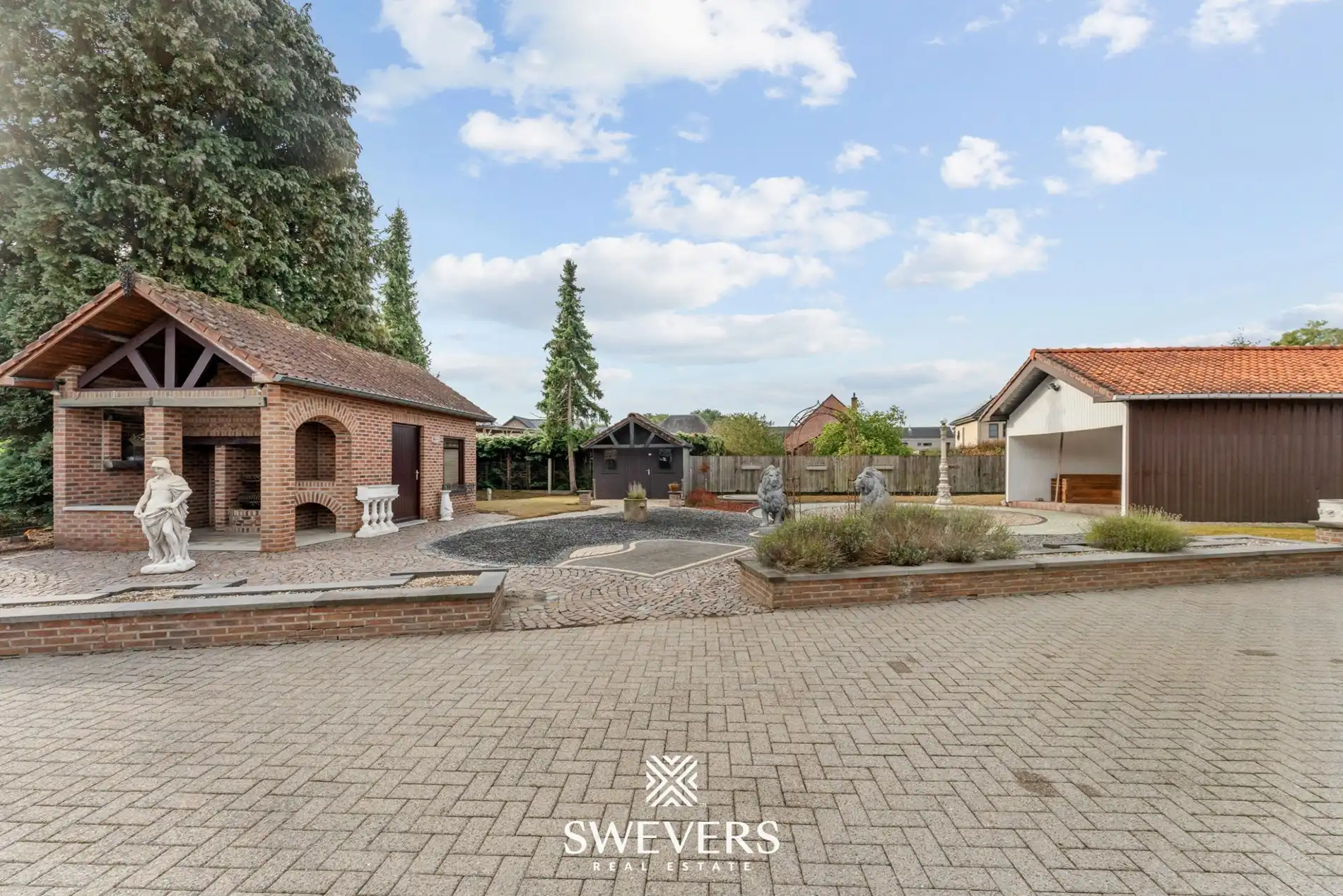 Ruime bouwgrond open-bebouwing met vrijstaande opslagruimte en garage foto 11