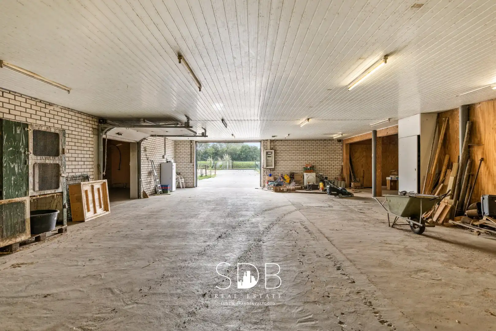 Boerderij met paardenfaciliteiten en graslanden op 14.490m² foto 18