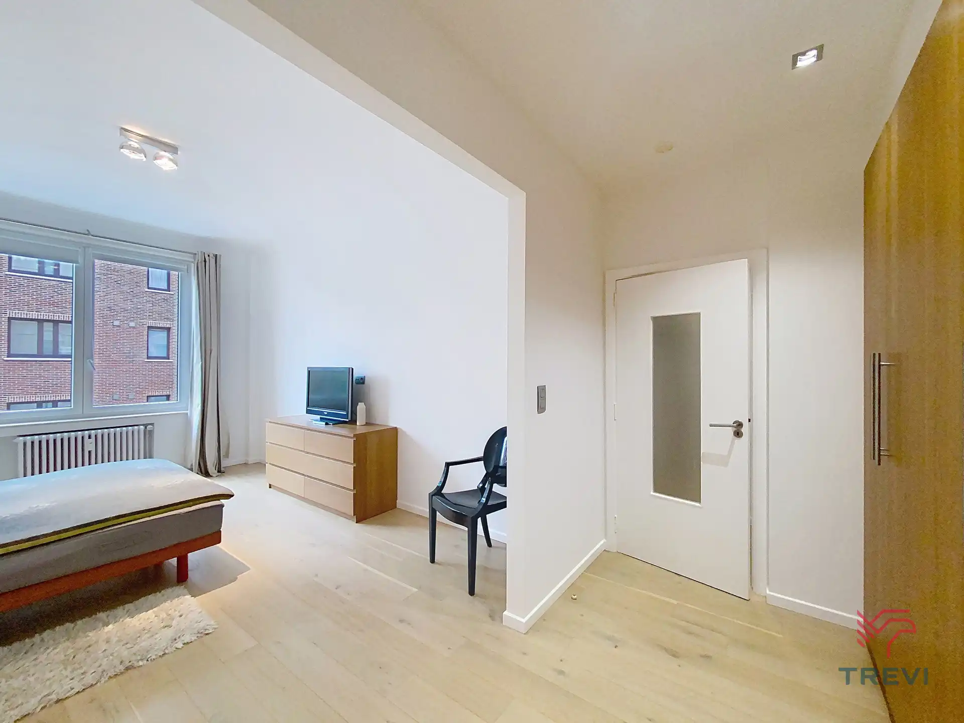 Prachtig gemeubileerd appartement met 2 slaapkamers! foto 14