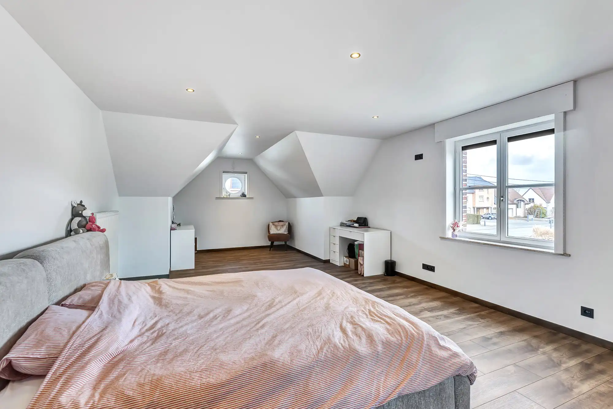 Landelijk stijlvolle villa die recent werd gerenoveerd foto 24