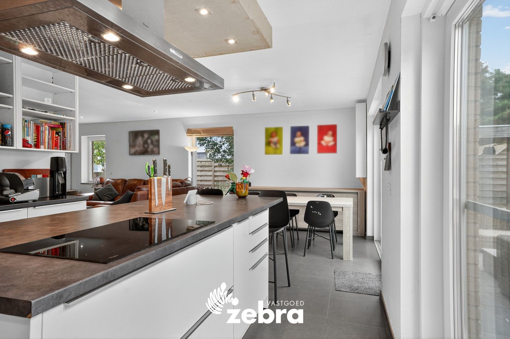 Energiezuinige halfopen bebouwing met vier slaapkamers te Roeselare! foto 11