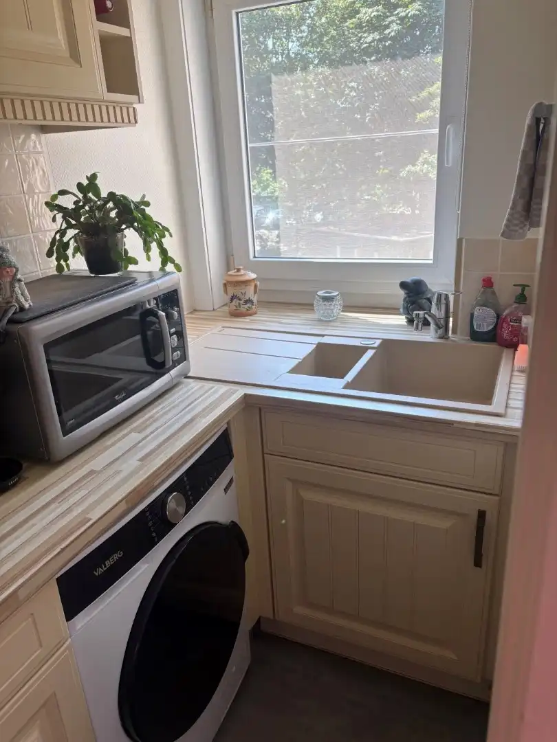 Lichtrijk knus appartement met 1 slaapkamer, niet gemeubeld foto 5