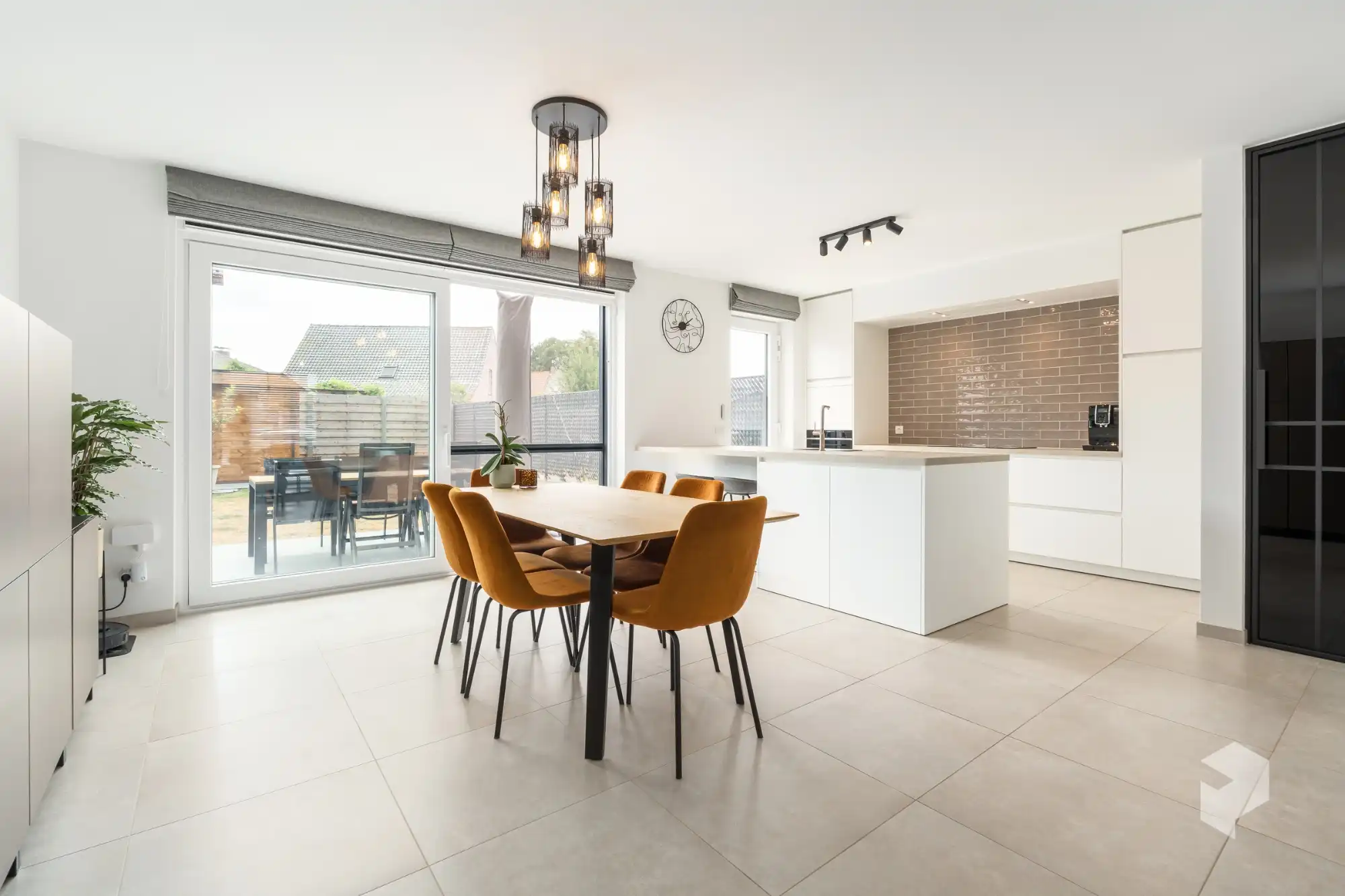 Recente (bj. 2023) royale woning  met 3 grote SLPK en tuin op uiterst rustige locatie (ENERGIELABEL A) foto 6