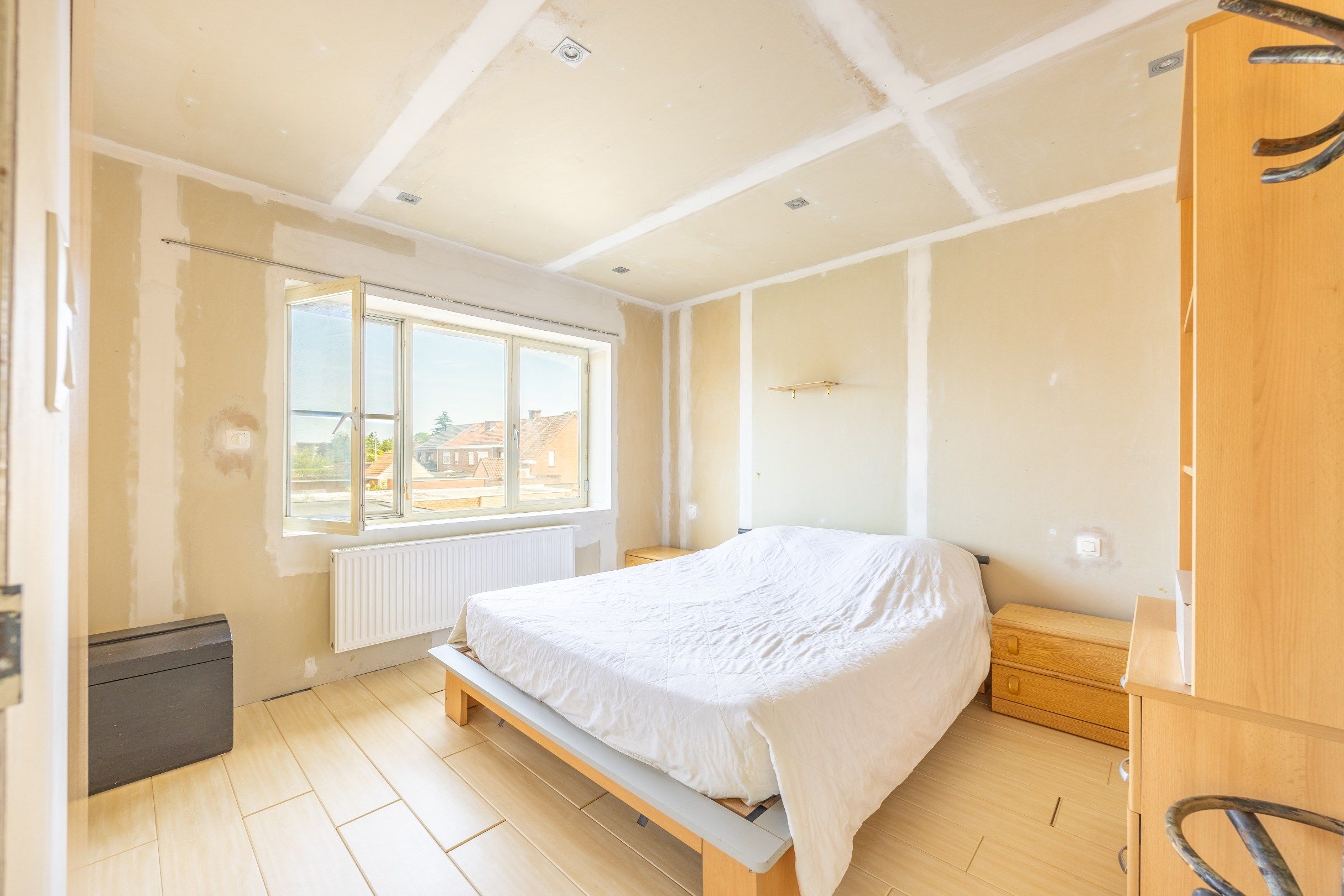 Verder te renoveren halfopen woning met uitweg.  foto 10