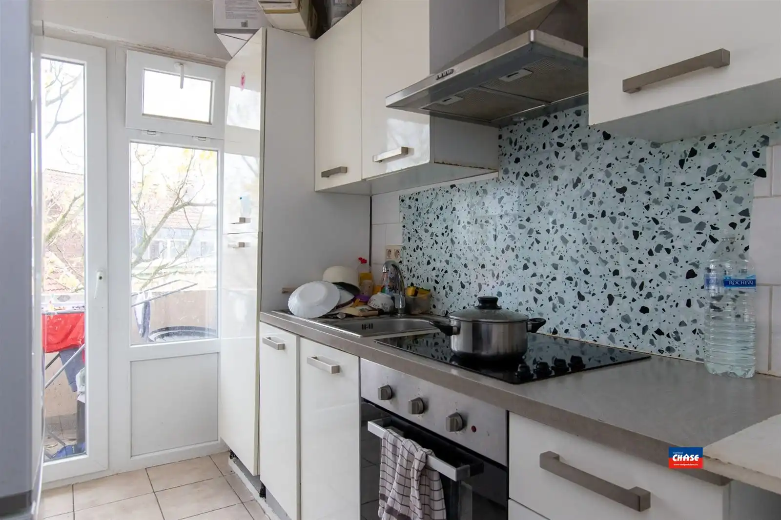 Ruim appartement met drie slaapkamers foto 5