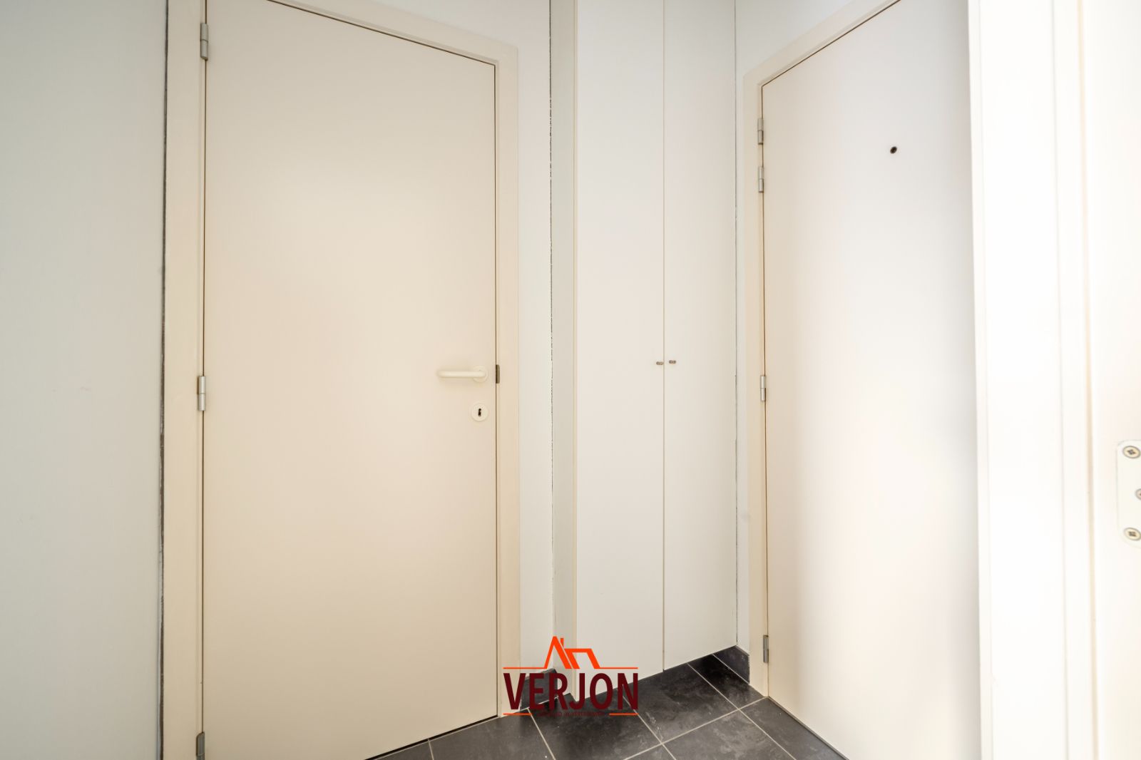 Kijkdag zaterdag 18/10 tussen 09.00 en 10.00uur! Gezellig appartement in het centrum van Ardooie! foto 7