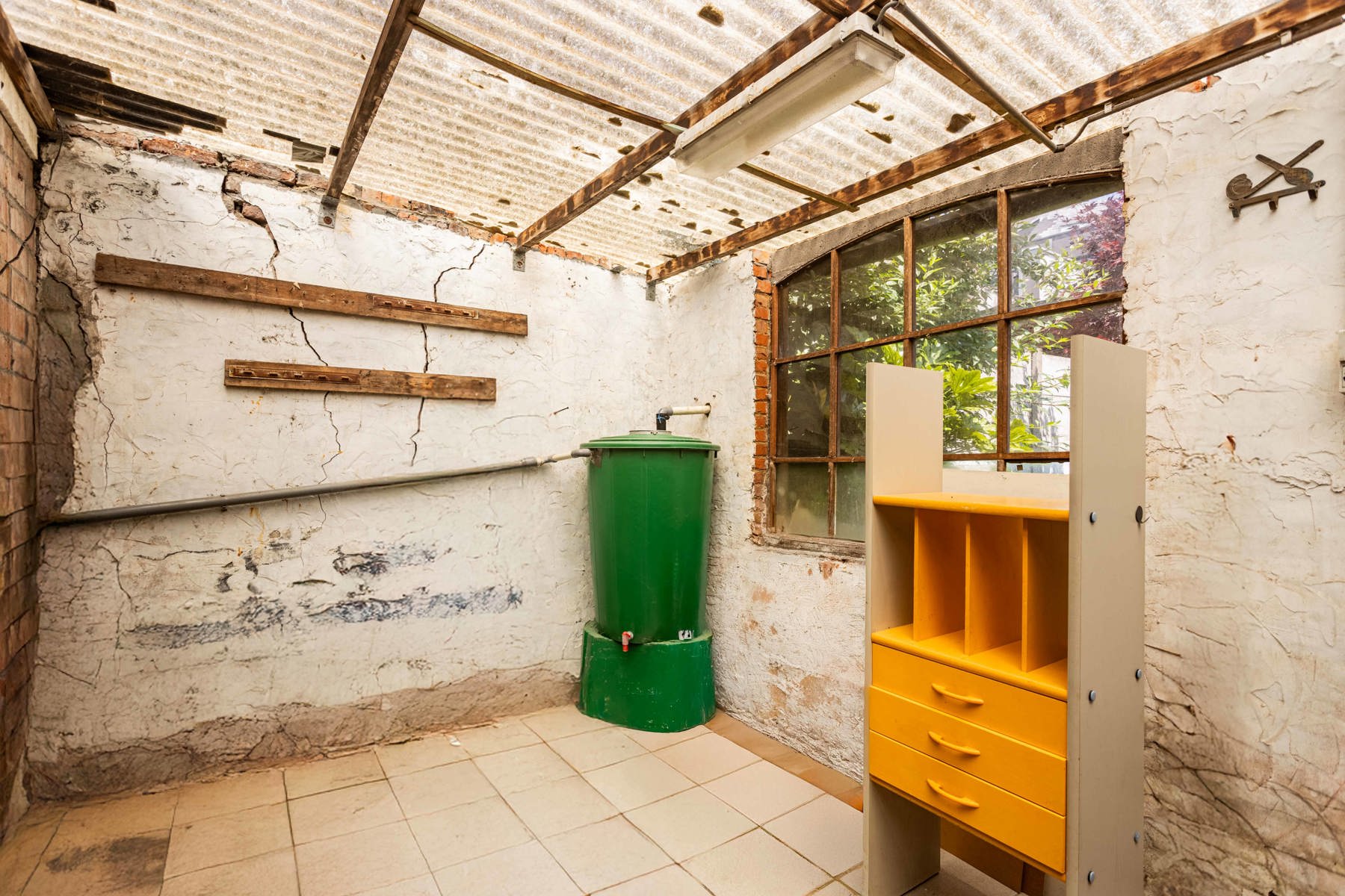 Te koop: te renoveren woning met private parkeerplaats! foto 29