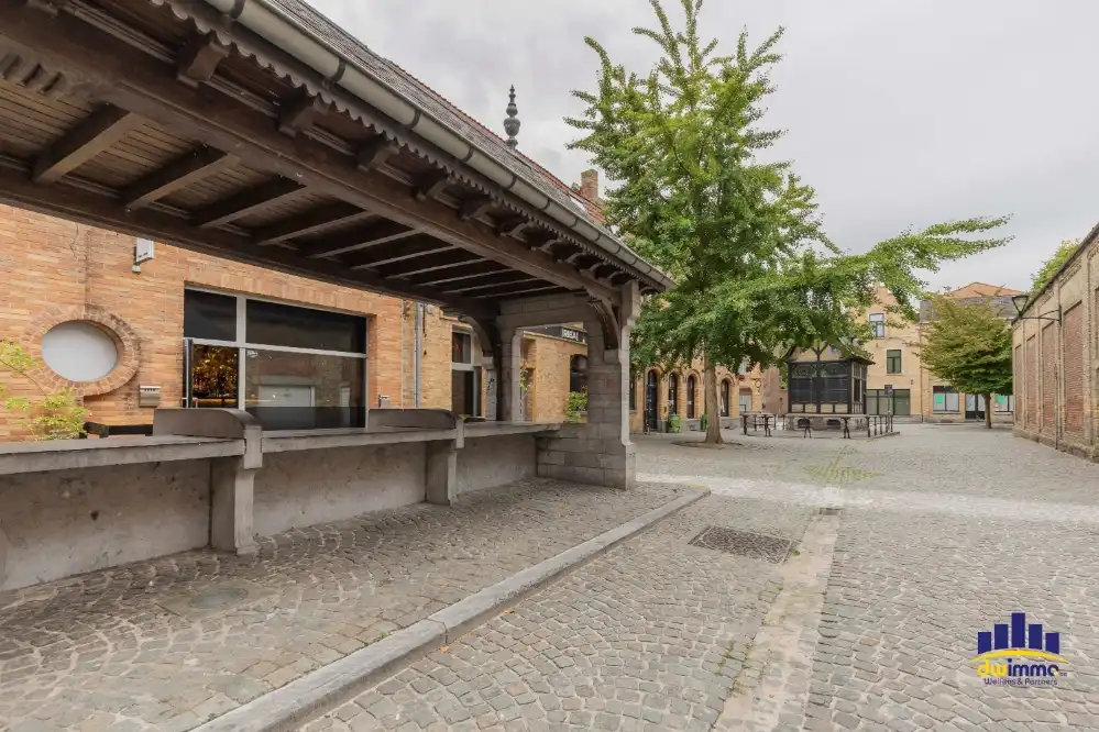 Overname stijlvolle bar met veel mogelijkheden voor spotprijs in historisch centrum Ieper foto 18