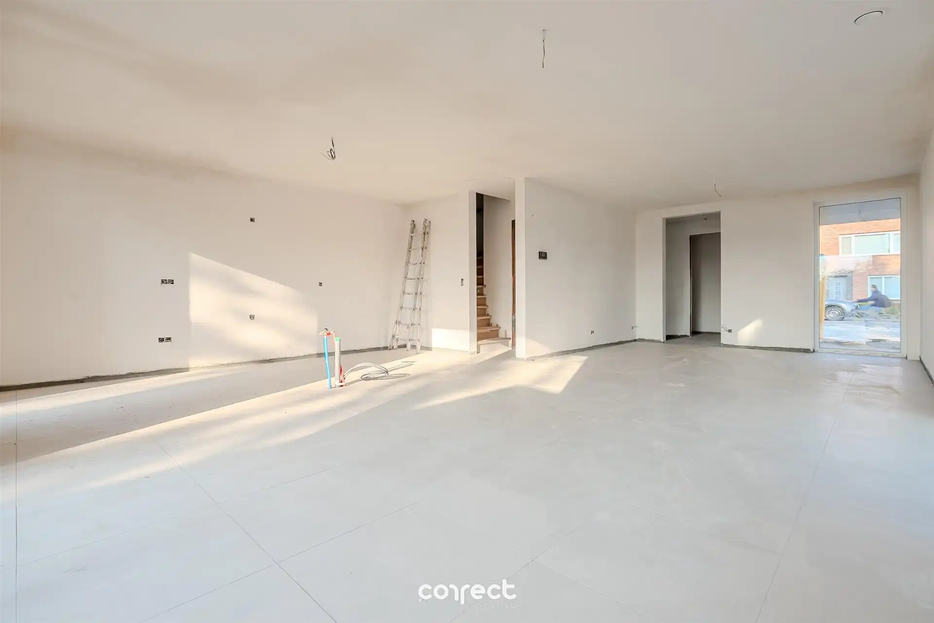 Mmoderne halfopen nieuwbouwwoning met een grote bew. opp. van 200 m². foto 4