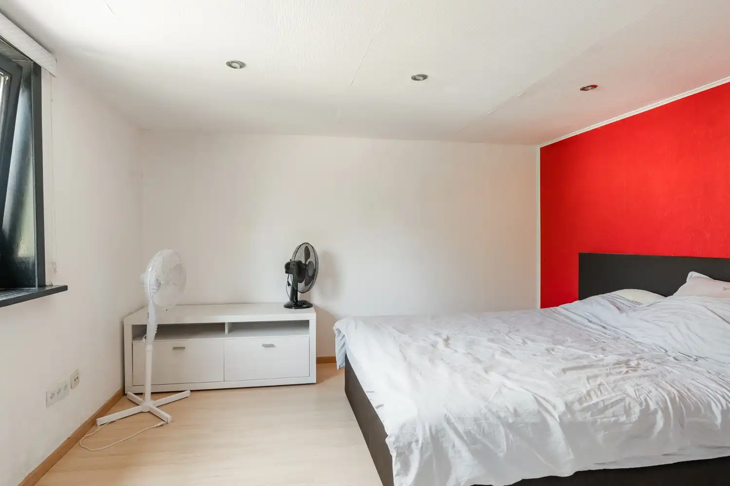 Ruime woning in een mooie omgeving, vlak bij de Nederlandse grens foto 20