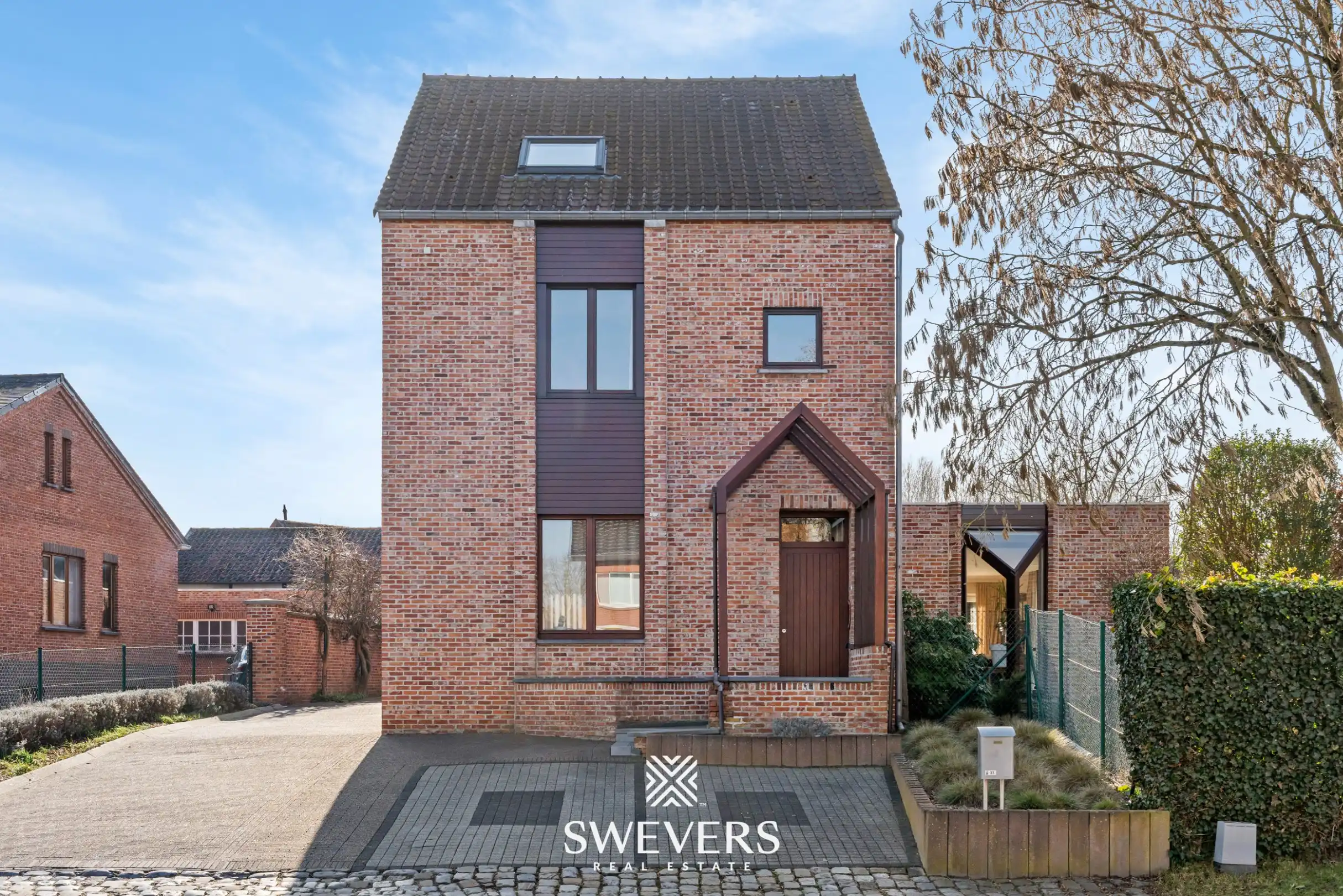 Instapklare ruime woning 4 slpk nabij centrum Diepenbeek foto {{pictureIndex}}