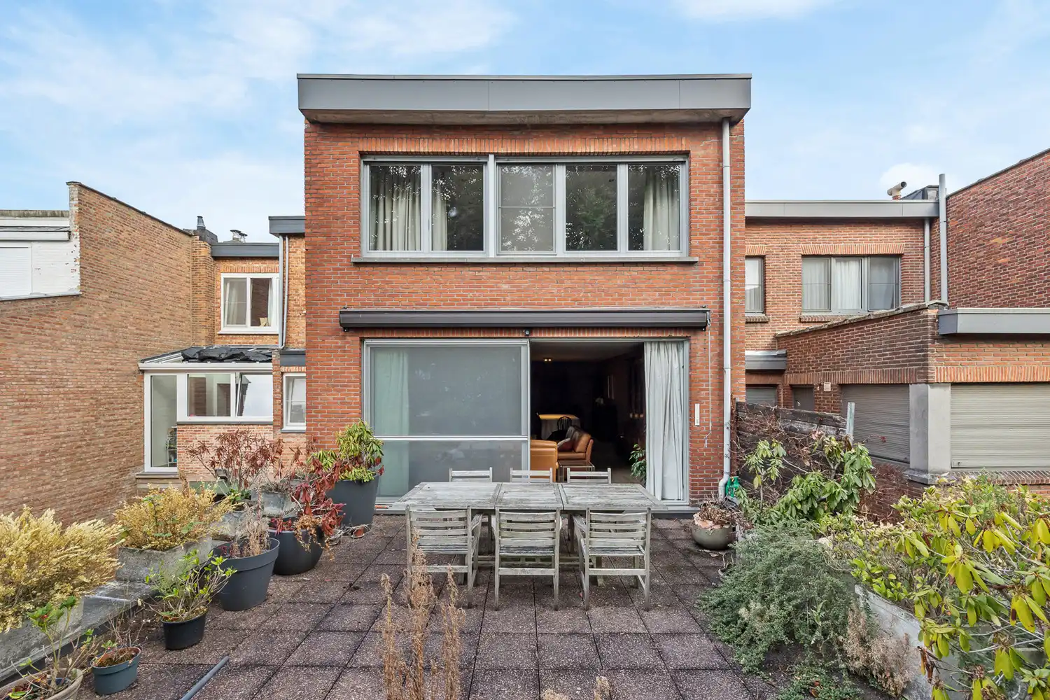 Riante seventies dokterswoning met terras en tuin op gegeerde locatie foto 8