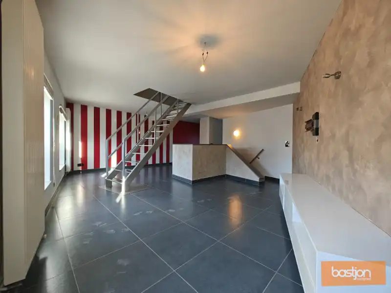 Instapklare bel-etage nabij het centrum. foto 5