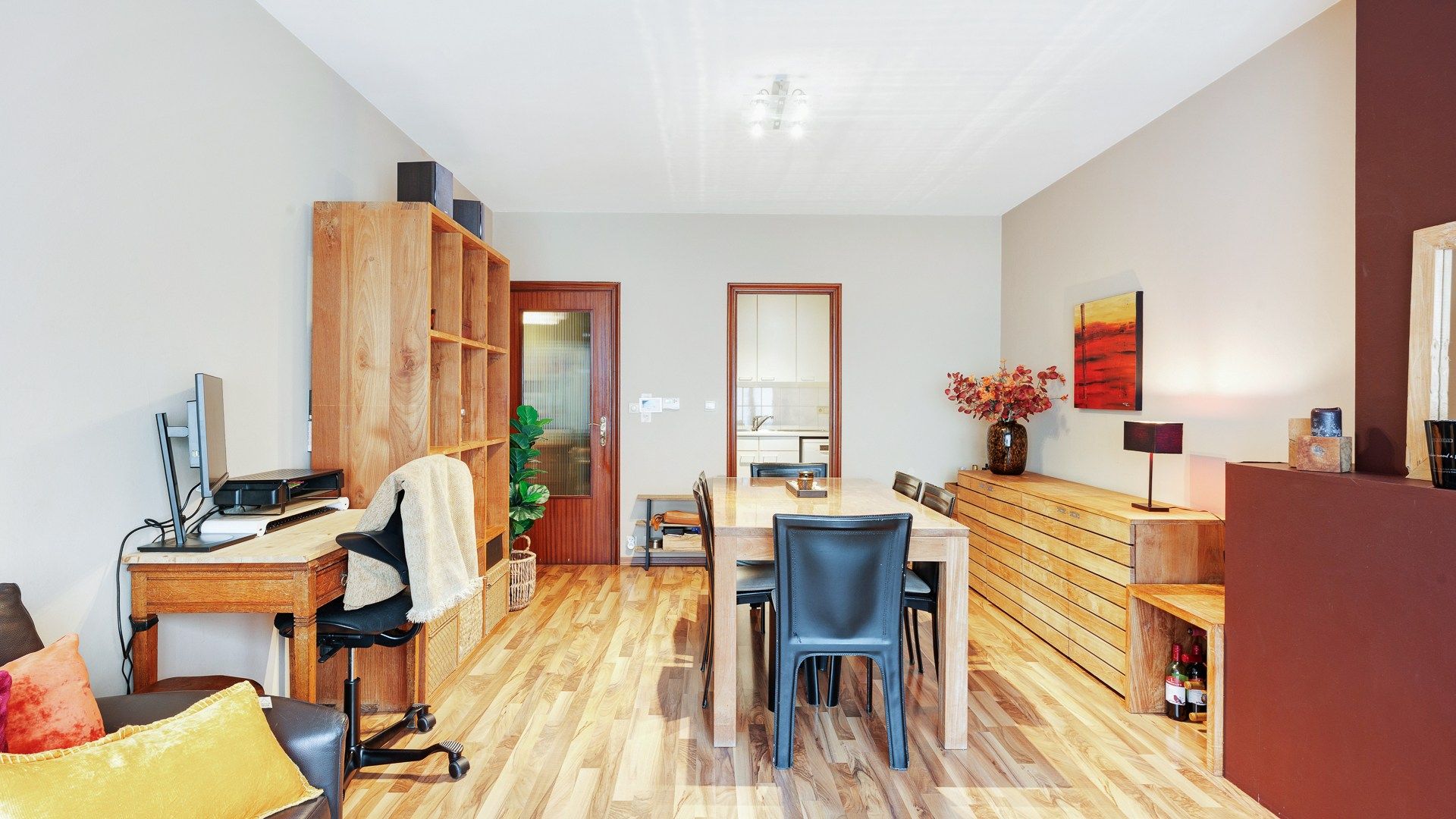 Centraal gelegen appartement met grote tuin te Heist foto 7