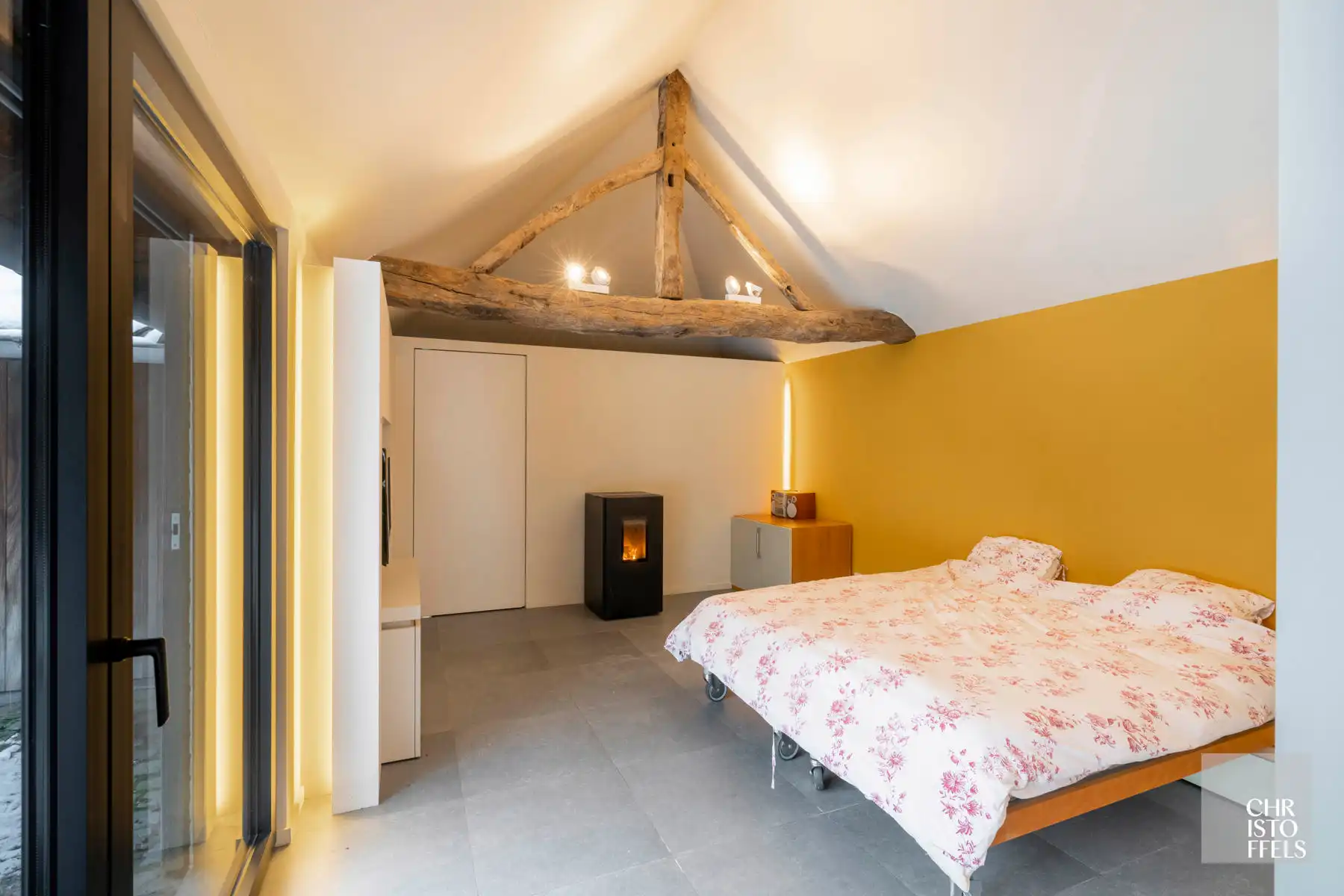 Exclusieve vierkantshoeve met buitenzwembad en vrij uitzicht op perceel van 3.213m² foto 28