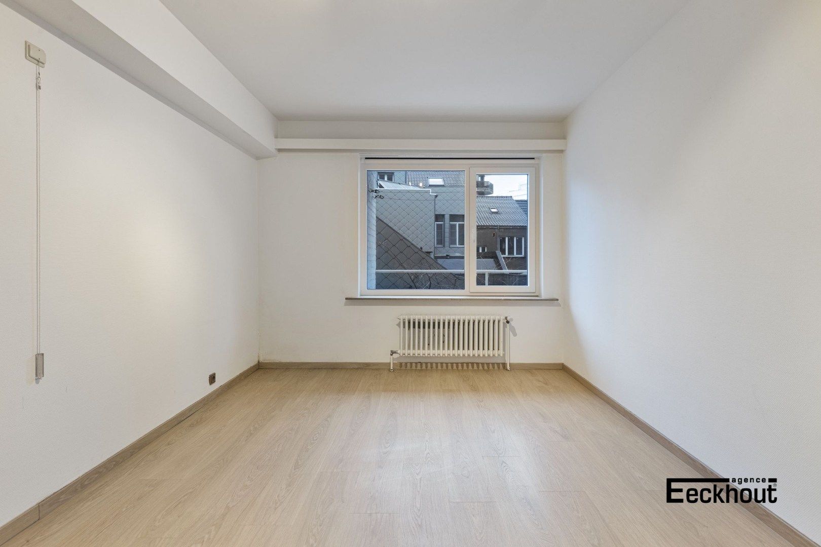 Ruim instapklaar appartement met 3 slaapkamers in centrum Oostende, met fietsenberging en dicht bij strand!  foto 10