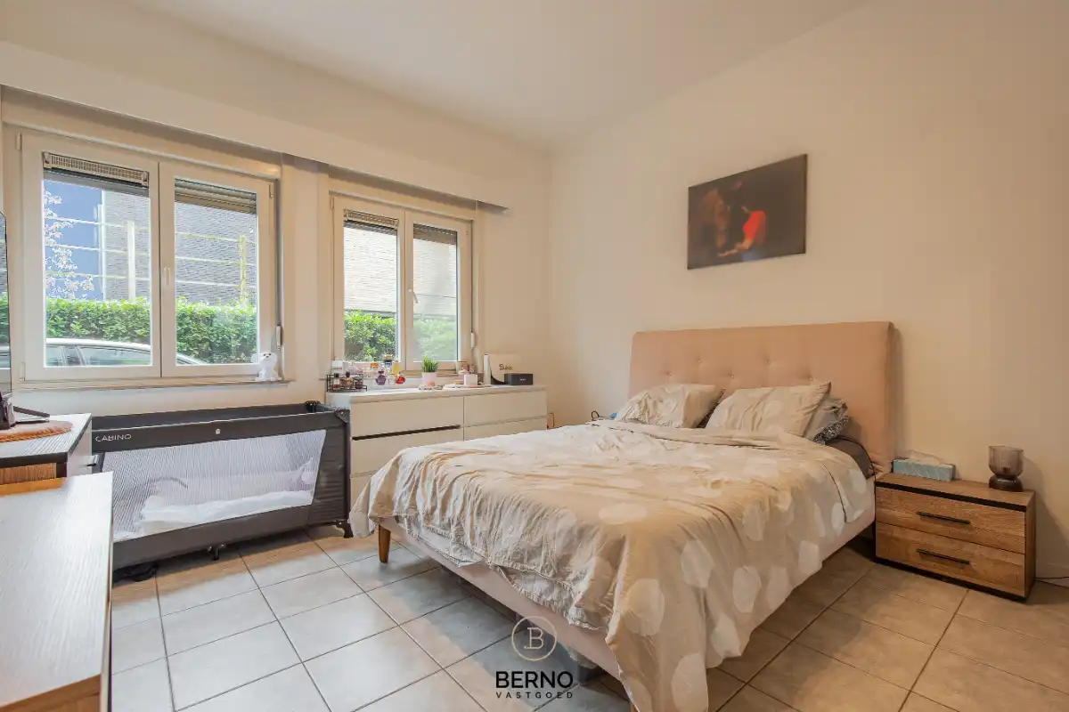 Gerenoveerd gelijkvloersappartement foto 7