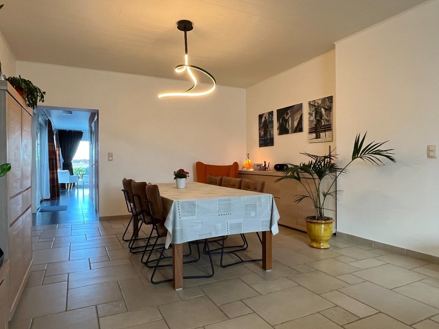 Gezinswoning met 4 slaapkamers te koop in het landelijke Sint-Denijs- Zwevegem!  foto 8