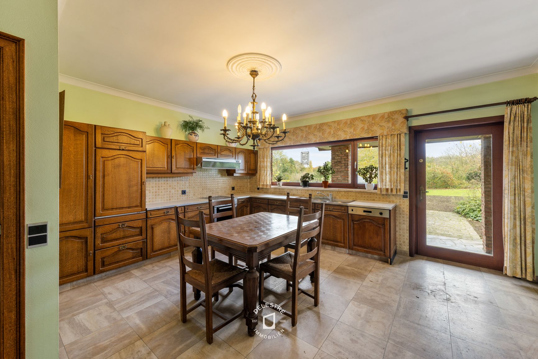 PRESTIGIEUZE VILLA OP TOPLOCATIE NEIGEMBOS OMGEVEN DOOR GROEN foto 9