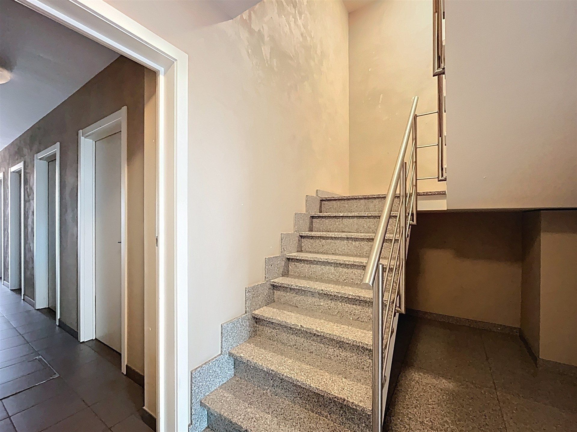 2-slaapkamerappartement met garagebox en aparte berging foto 14