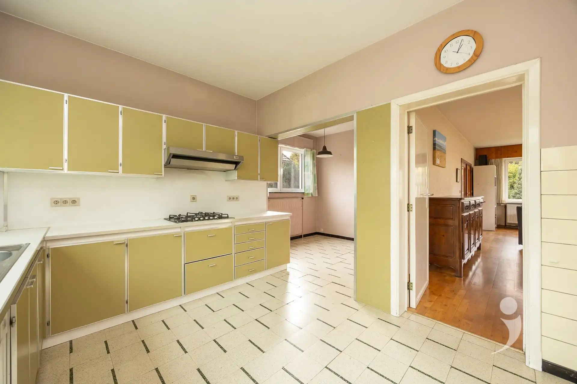 Vrijstaande woning met karakter en bijzonder veel potentieel in Erps-Kwerps foto 13