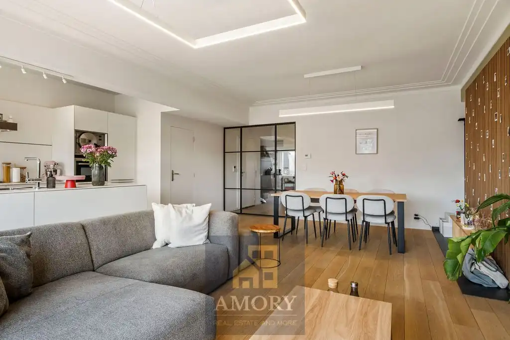 Stijlvol en lichtrijk appartement op toplocatie aan het Zuidpark mét terras en autostaanplaats! foto 7