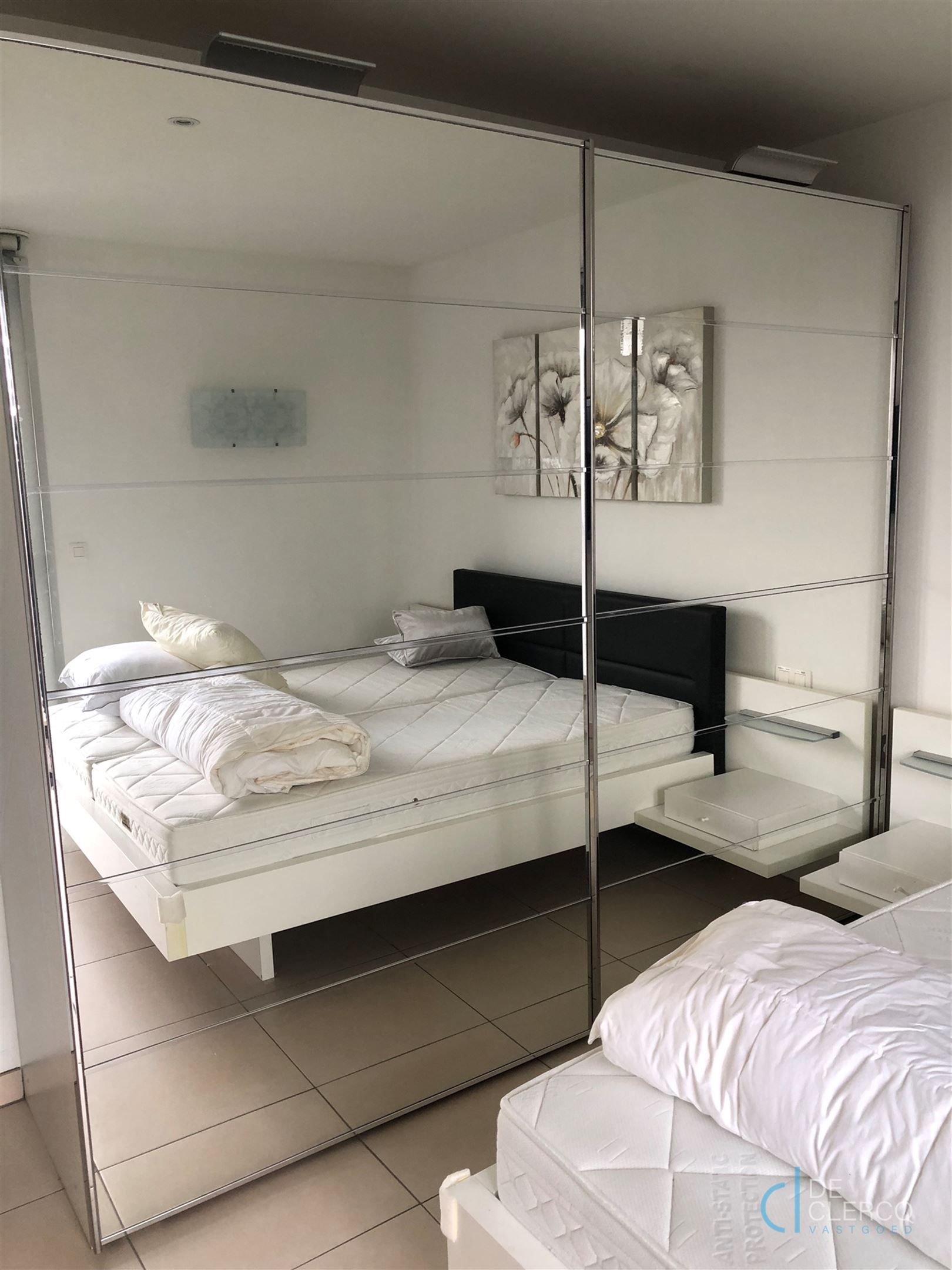 Zeer ruim appartement met garage TE HUUR in het centrum van Lochristi! foto 23