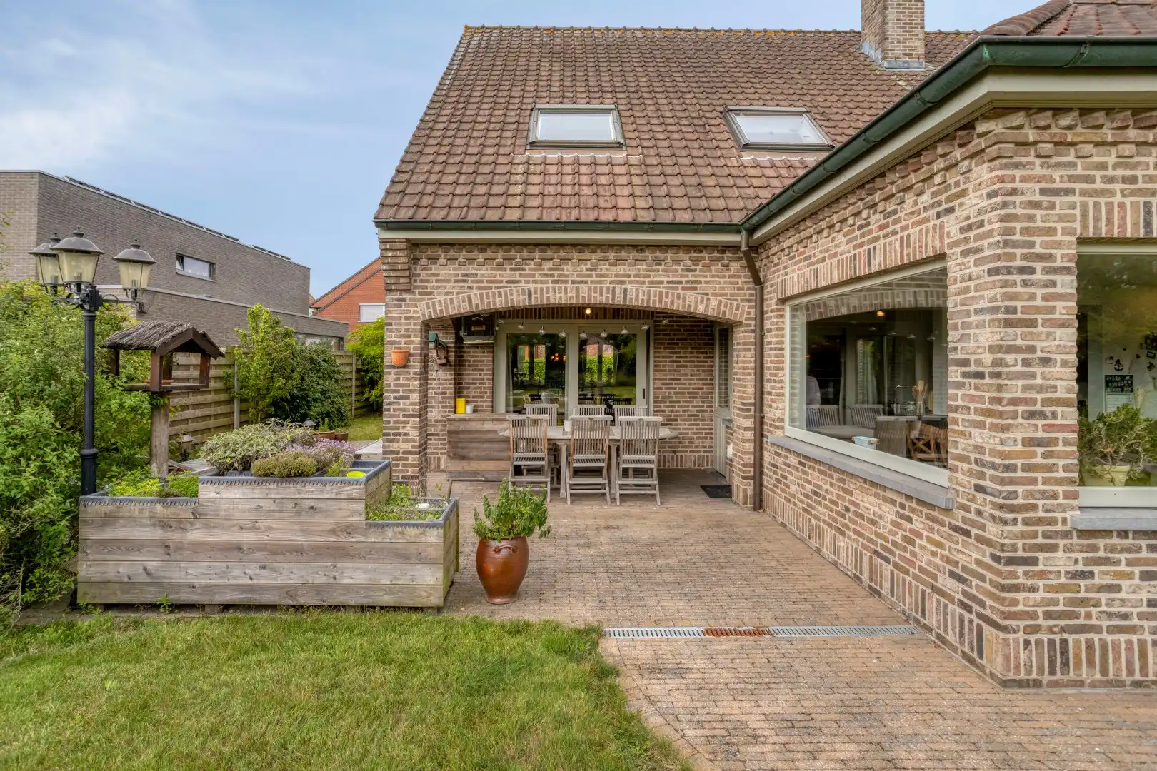 Prachtige, uiterst verzorgde villa met oogverblindende tuin op 903 m2! foto 19
