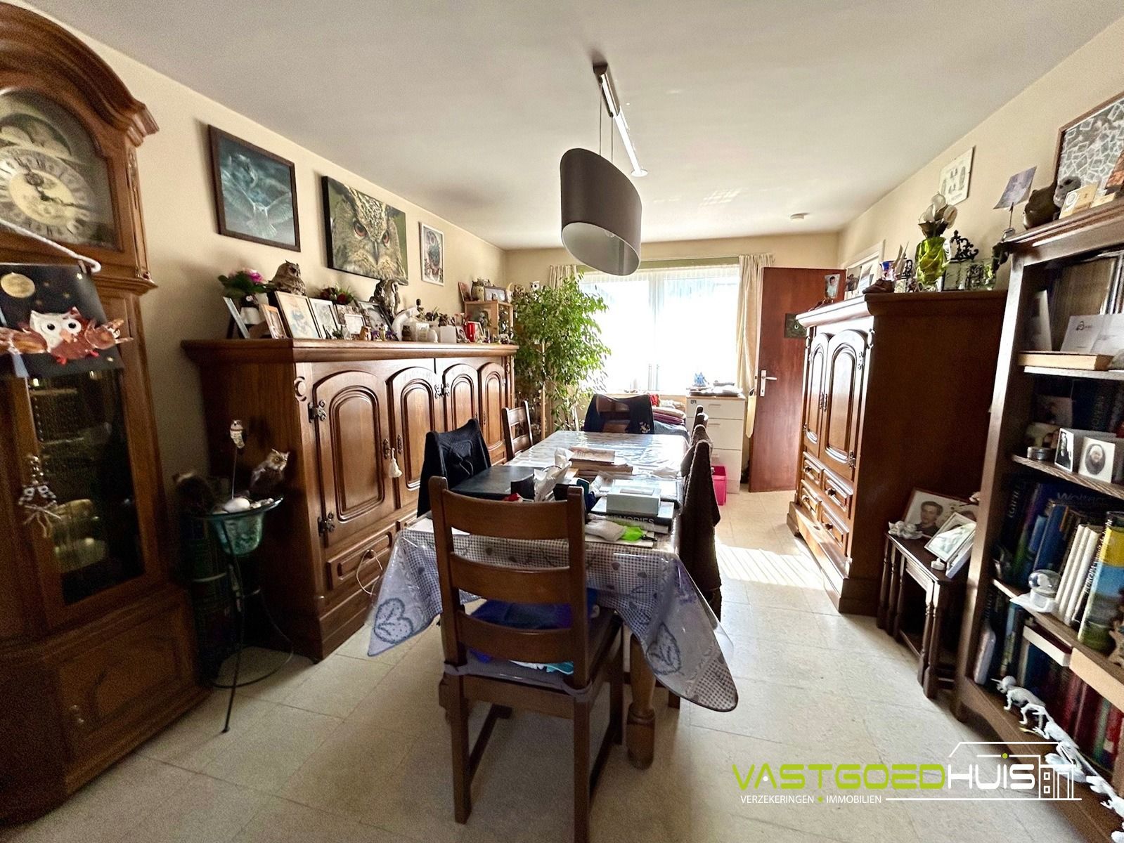 Moderne gezinswoning met 3 slaapkamers en garage foto 6