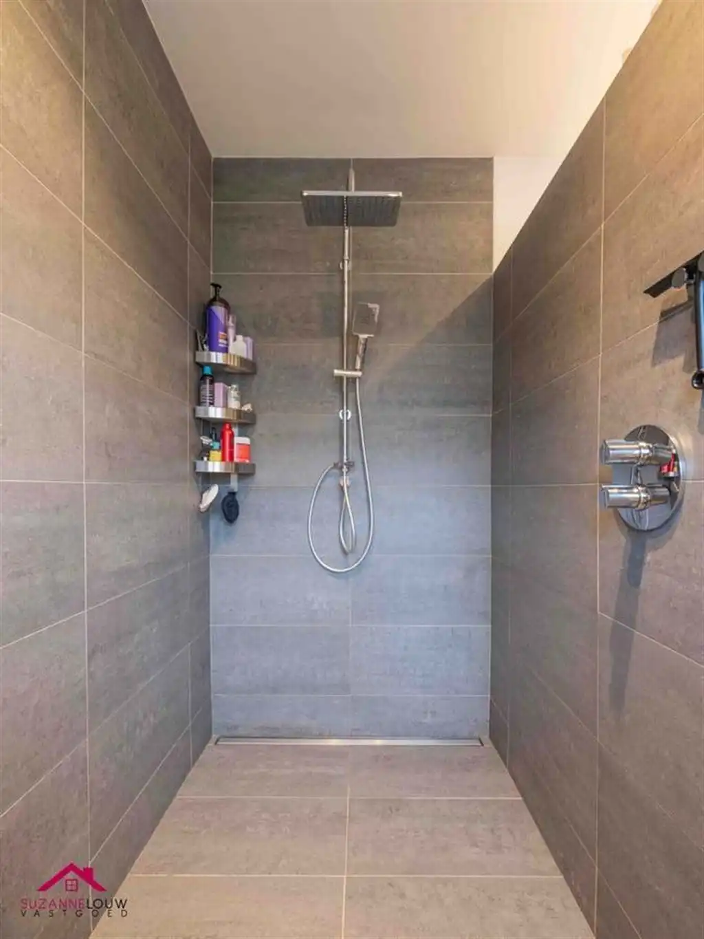 Charmante, rustige gelegen vrijstaande woning foto 26